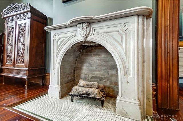 208 W Monument Avenue, Dayton, OH 45402