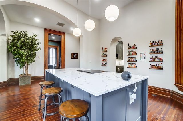 208 W Monument Avenue, Dayton, OH 45402