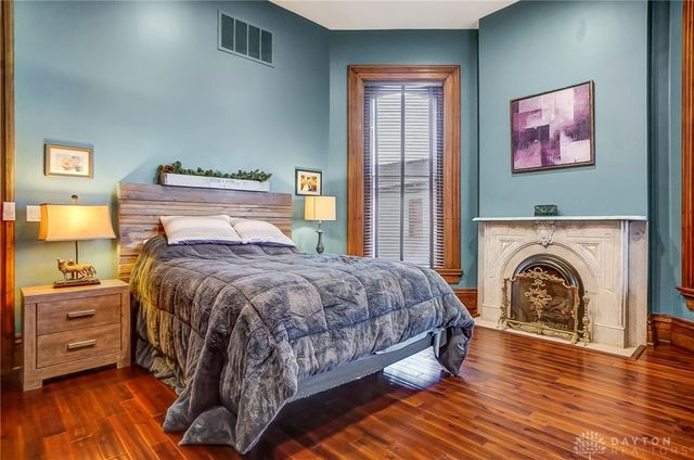 208 W Monument Avenue, Dayton, OH 45402