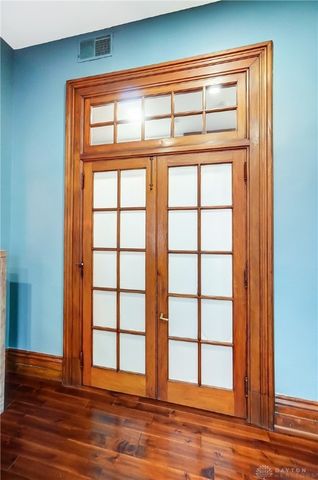 208 W Monument Avenue, Dayton, OH 45402