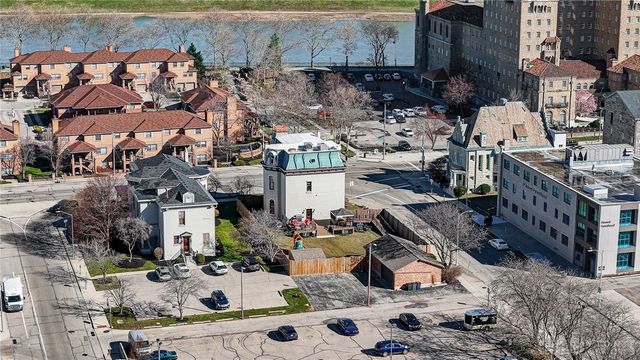 208 W Monument Avenue, Dayton, OH 45402