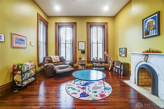 208 W Monument Avenue, Dayton, OH 45402