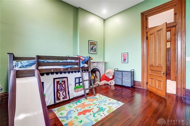 208 W Monument Avenue, Dayton, OH 45402