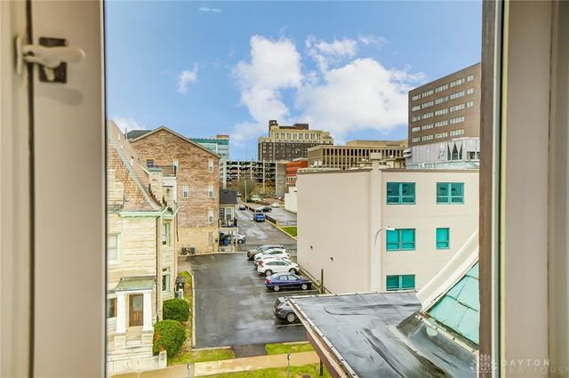 208 W Monument Avenue, Dayton, OH 45402