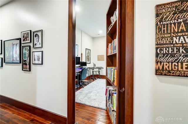 208 W Monument Avenue, Dayton, OH 45402