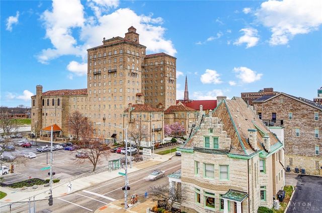 208 W Monument Avenue, Dayton, OH 45402