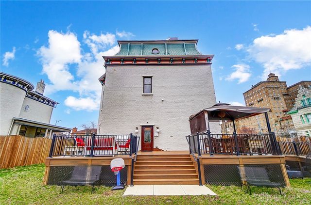 208 W Monument Avenue, Dayton, OH 45402