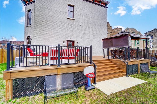 208 W Monument Avenue, Dayton, OH 45402