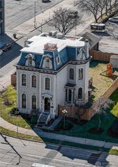 208 W Monument Avenue, Dayton, OH 45402