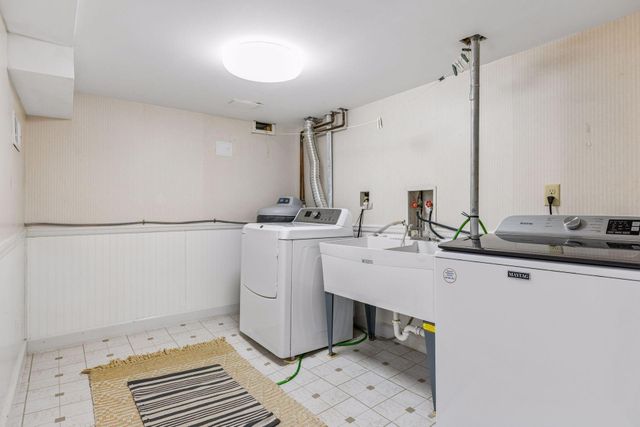 3376 Brunswick Avenue S, Saint Louis Park, MN 55416