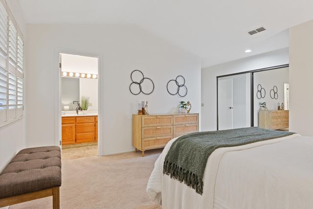 1637 Woodhill Dr, Roseville, CA 95661