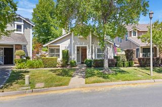 1637 Woodhill Dr, Roseville, CA 95661