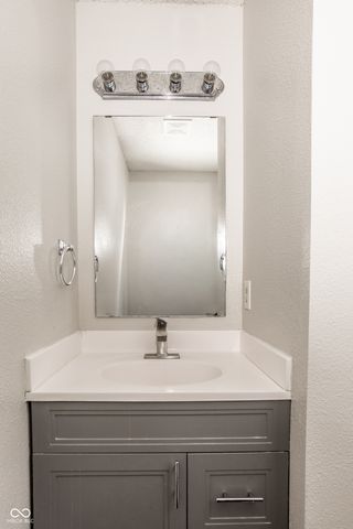 12703 Courage Crossing, Fishers, IN 46037