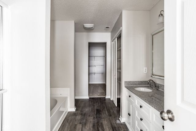 12703 Courage Crossing, Fishers, IN 46037