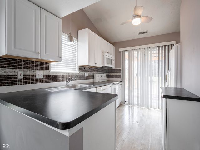 4952 Quail Ridge Lane, Indianapolis, IN 46254