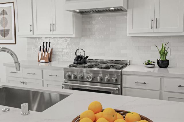 410 Maria Drive, Hollister, CA 95023