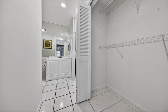 6253 Bay Club Drive 1, Fort Lauderdale, FL 33308