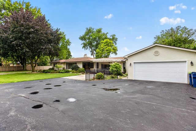 3850 Midland Road, Saginaw, MI 48603