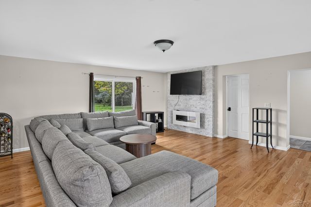 3850 Midland Road, Saginaw, MI 48603