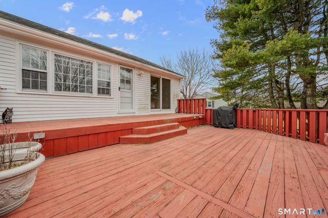 335 Judson Avenue, Groton, CT 06355