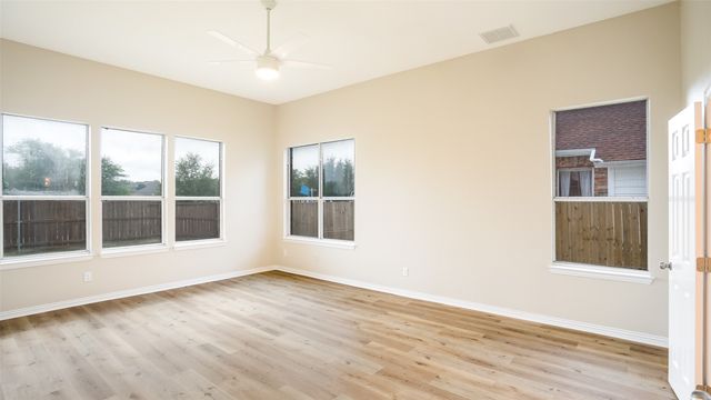 508 Lilac Lane, Desoto, TX 75115