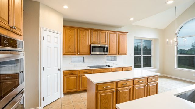 508 Lilac Lane, Desoto, TX 75115