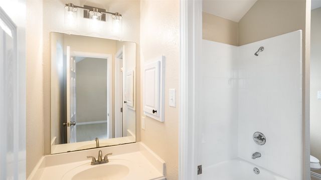 508 Lilac Lane, Desoto, TX 75115