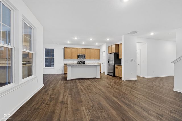 15988 Tharp Woods Drive, Fishers, IN 46037