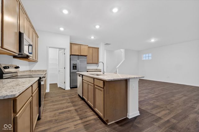 15988 Tharp Woods Drive, Fishers, IN 46037