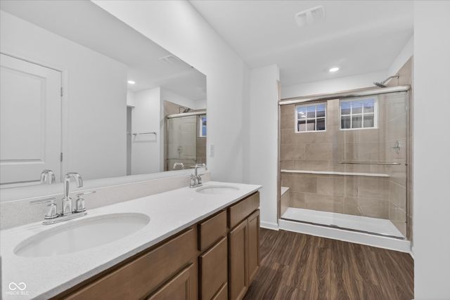 15988 Tharp Woods Drive, Fishers, IN 46037