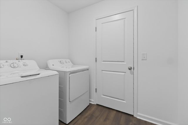 15988 Tharp Woods Drive, Fishers, IN 46037