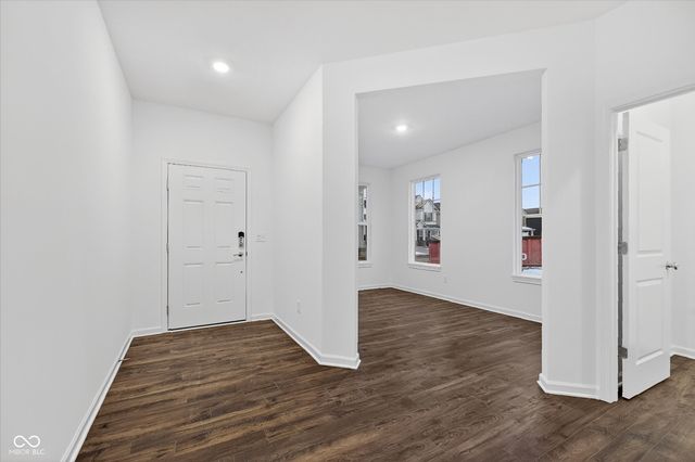 15988 Tharp Woods Drive, Fishers, IN 46037