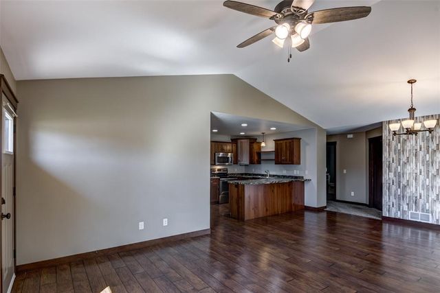 617 Blue Karner Drive, Altoona, WI 54720