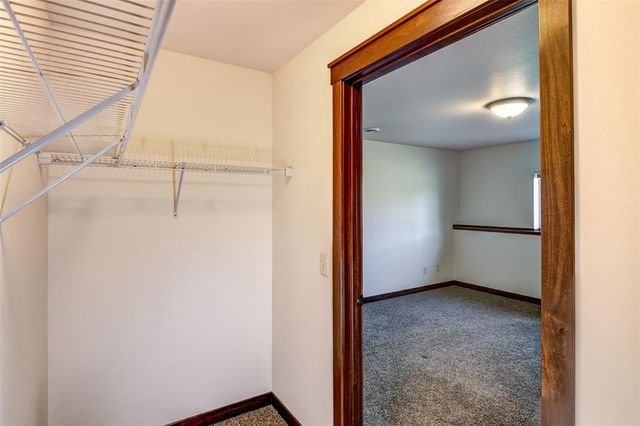 617 Blue Karner Drive, Altoona, WI 54720