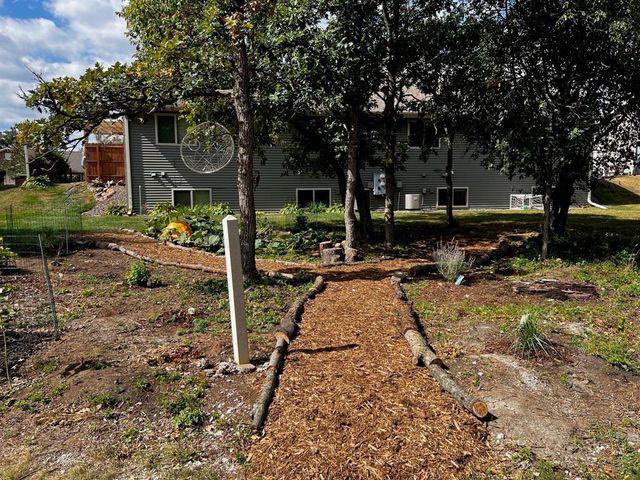 617 Blue Karner Drive, Altoona, WI 54720