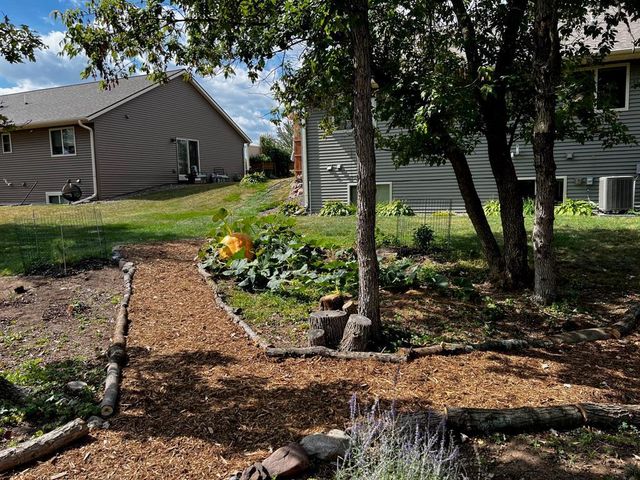 617 Blue Karner Drive, Altoona, WI 54720
