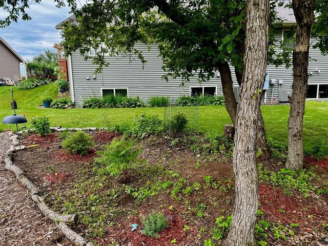 617 Blue Karner Drive, Altoona, WI 54720