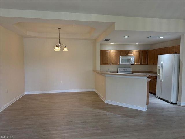3968 Pomodoro CIR 202, Cape Coral, FL 33909
