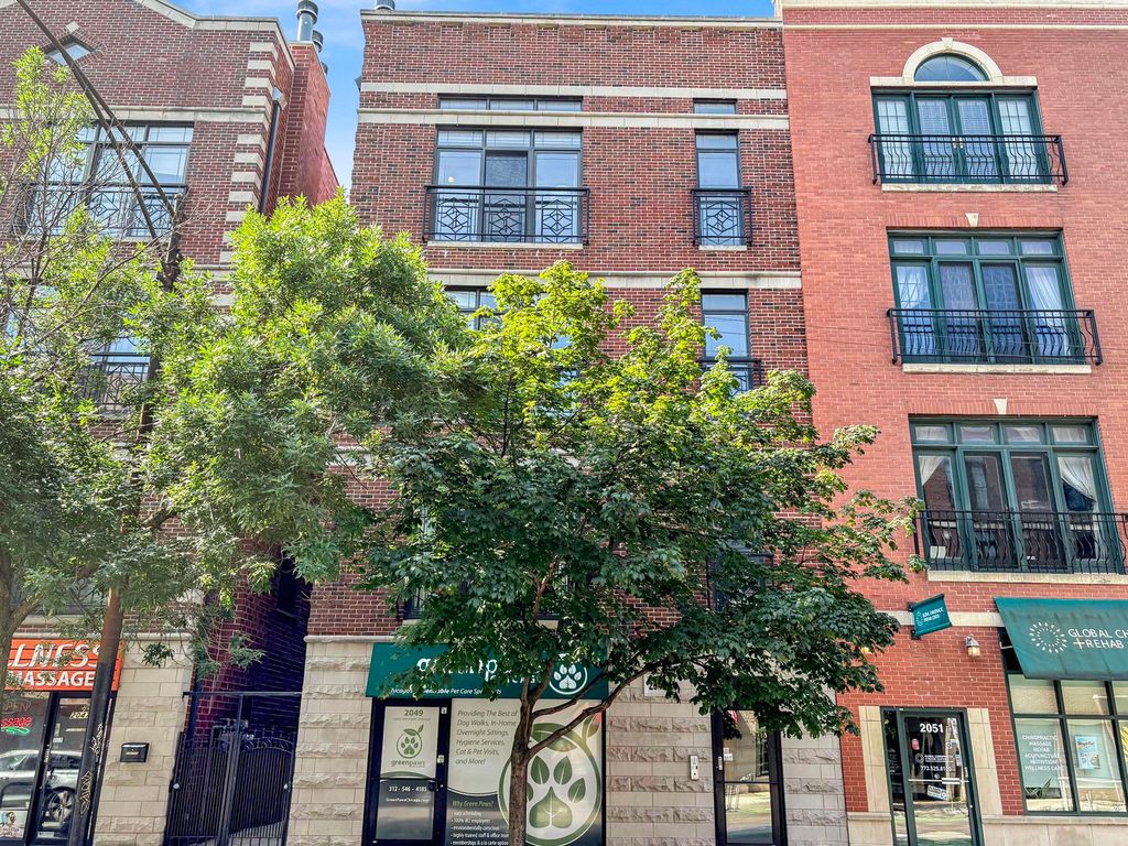 2049 W Belmont Avenue 4, Chicago, IL 60618