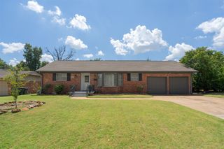 2612 Chaucer Drive, Oklahoma City, OK 73120