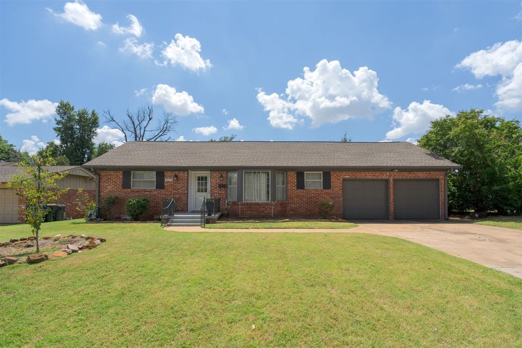 2612 Chaucer Drive, Oklahoma City, OK 73120
