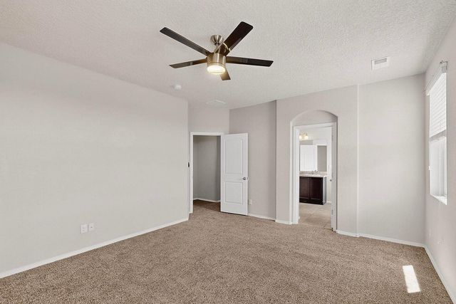 6736 Tempe Avenue NW, Albuquerque, NM 87114