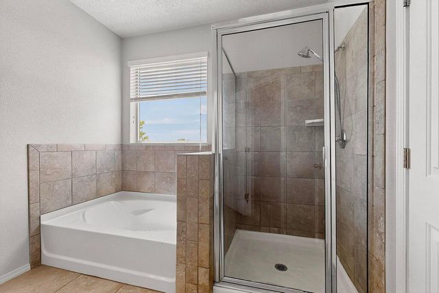 6736 Tempe Avenue NW, Albuquerque, NM 87114