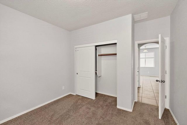 6736 Tempe Avenue NW, Albuquerque, NM 87114