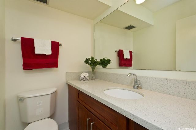 430 Keoniana Street 104, Honolulu, HI 96815