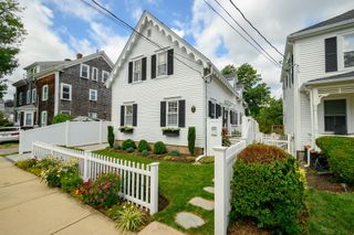 2 Atlantic Street, Plymouth, MA 02360