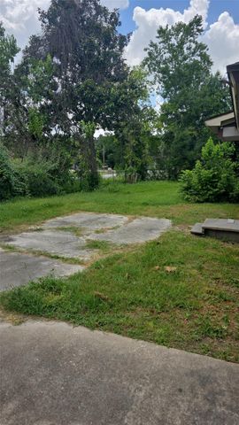 5827 Boness Road, Houston, TX 77396