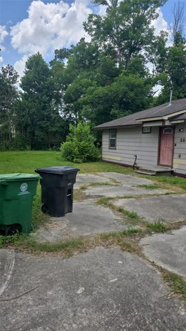 5827 Boness Road, Houston, TX 77396