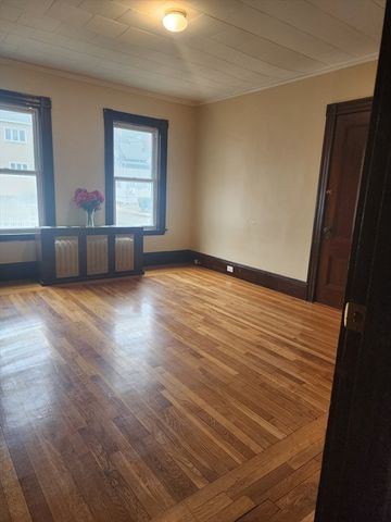 10 Warner Street 1, Salem, MA 01970