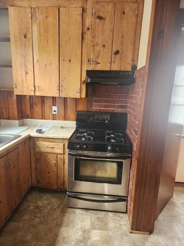 10 Warner Street 1, Salem, MA 01970